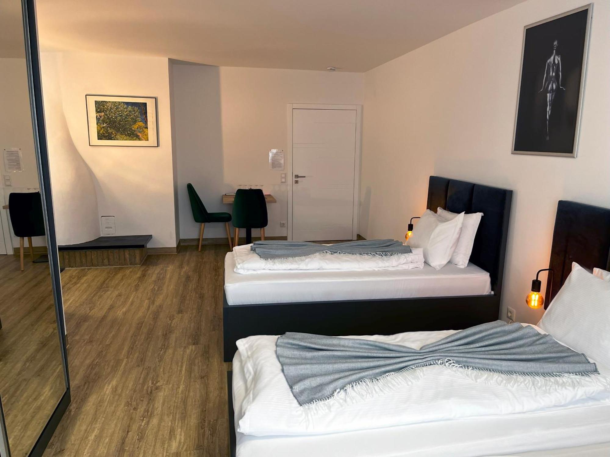Haven Hotels - Hotel Dona Bergisch Gladbach Exterior photo